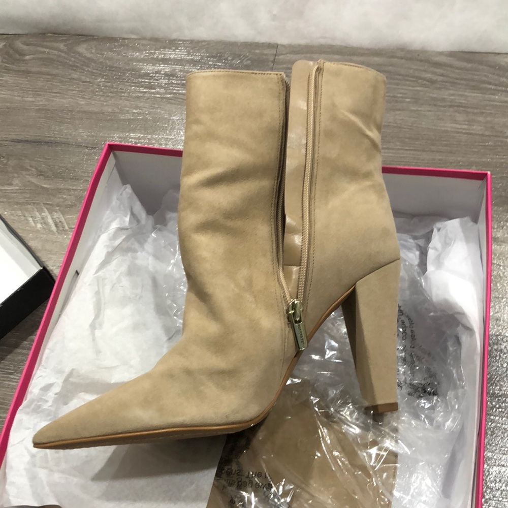 Vince Camino Sand Tan Calf Boots New Membidi Tortilla